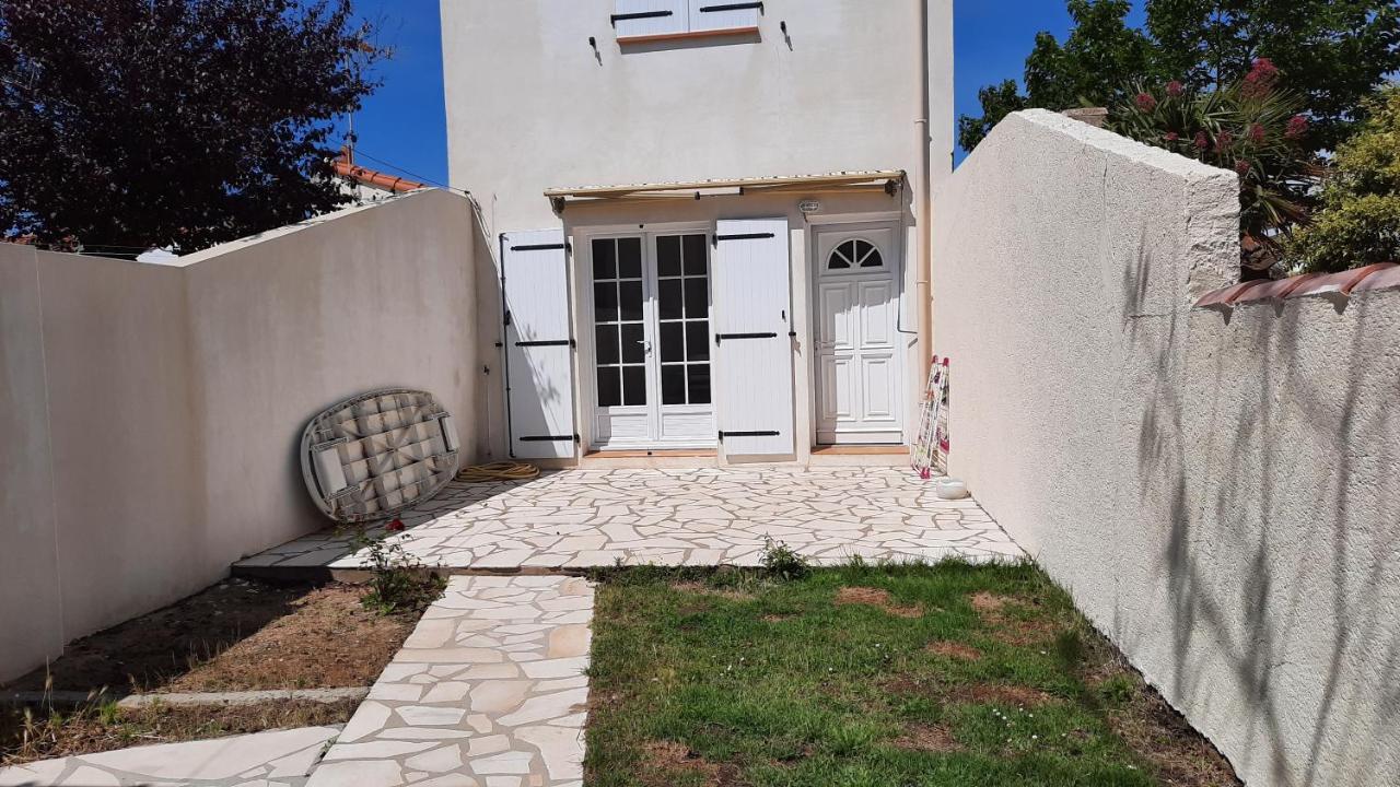 Charmante Maison De Ville Avec Jardin - 2 Chambres - 5 Pers Saint-Jean-de-Monts Kültér fotó